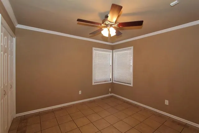 $1,250 | 2610 35th Street, Lubbock, TX 79410