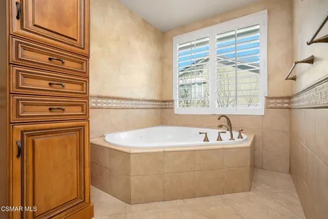 $1,690,000 | 5750 Hempstead Drive, Agoura Hills, CA 91301