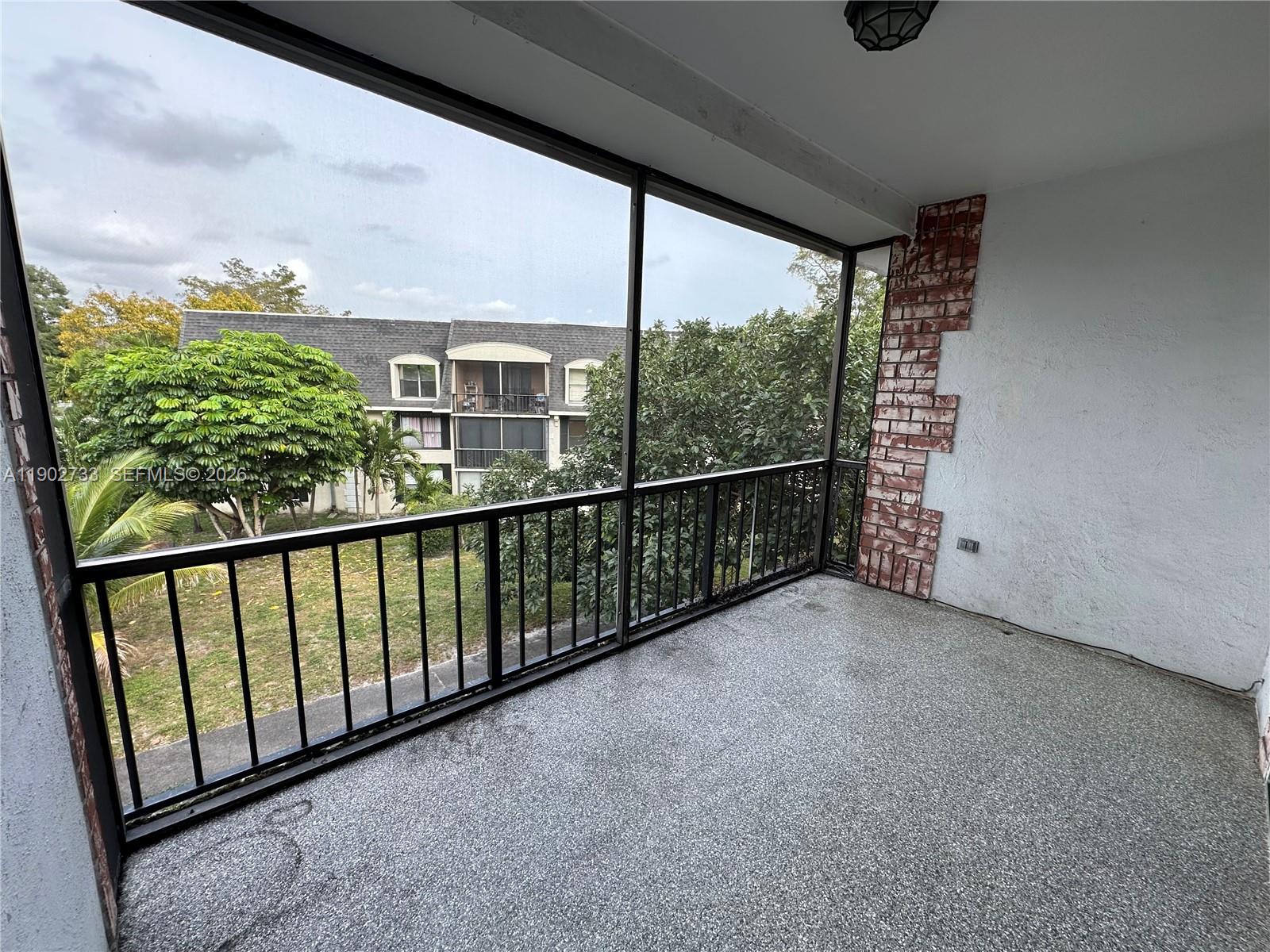 3650 Inverrary Drive, Unit 3YG Lauderhill, FL 33319 - Photo 20 of 28