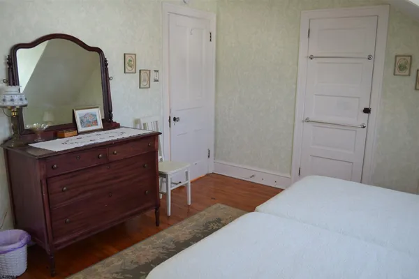 $26,000 | 19 South Surrey Avenue, Ventnor City, NJ 08406