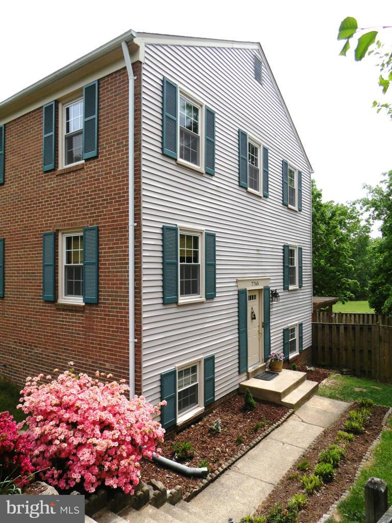 7765 Euclid Way Springfield, VA 22153 - Photo 2 of 30 Exterior (Front)
