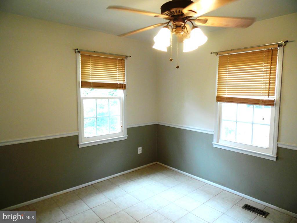 7765 Euclid Way Springfield, VA 22153 - Photo 10 of 30 Dining Room