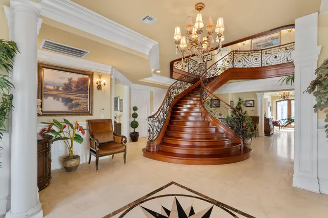 a view of entryway livingroom and hall