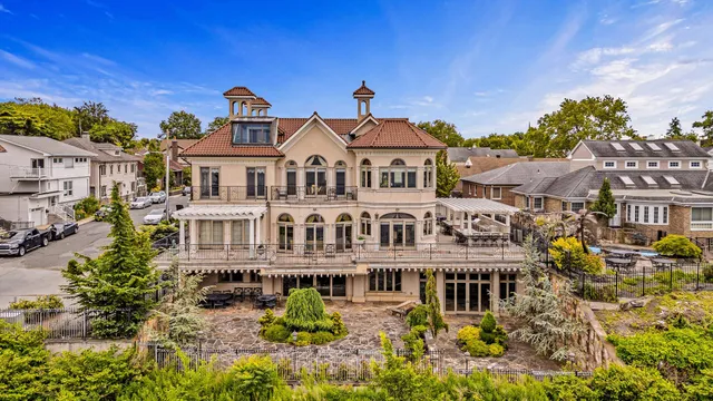 $3,995,000 | 32 Benmore Terrace, Bayonne, NJ 07002