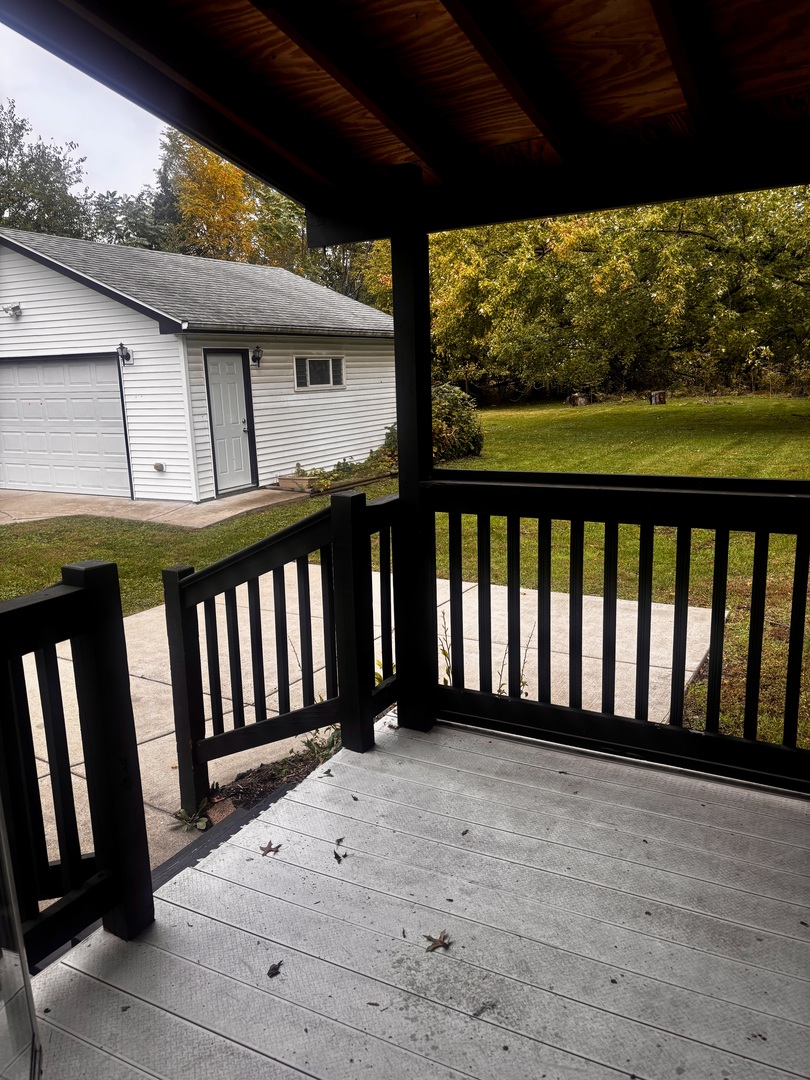 1514 173rd Street East Hazel Crest, IL 60429 - Photo 18 of 20 a view of a black and white wall