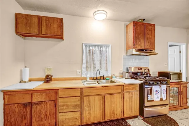 $805,000 | 2118 South Hickory Street, Santa Ana, CA 92707