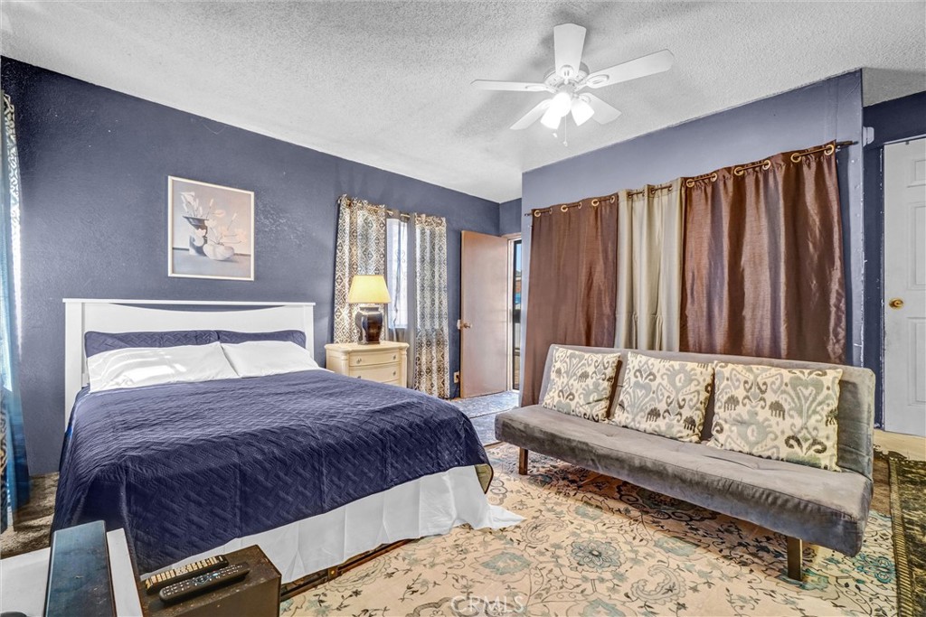 2118 South Hickory Street Santa Ana, CA 92707 - Photo 14 of 19