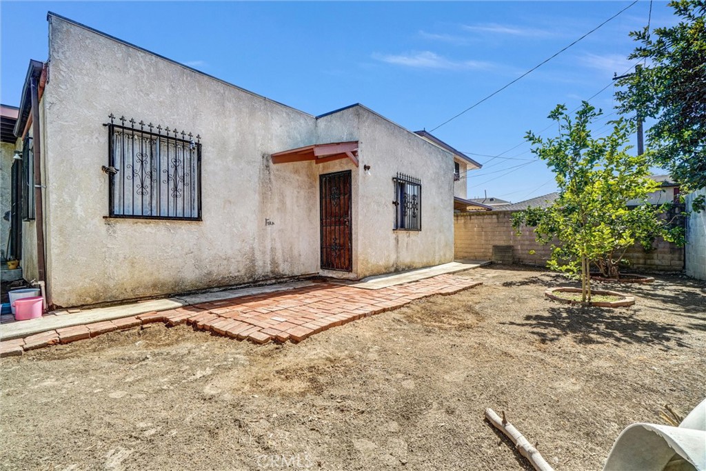 2118 South Hickory Street Santa Ana, CA 92707 - Photo 18 of 19