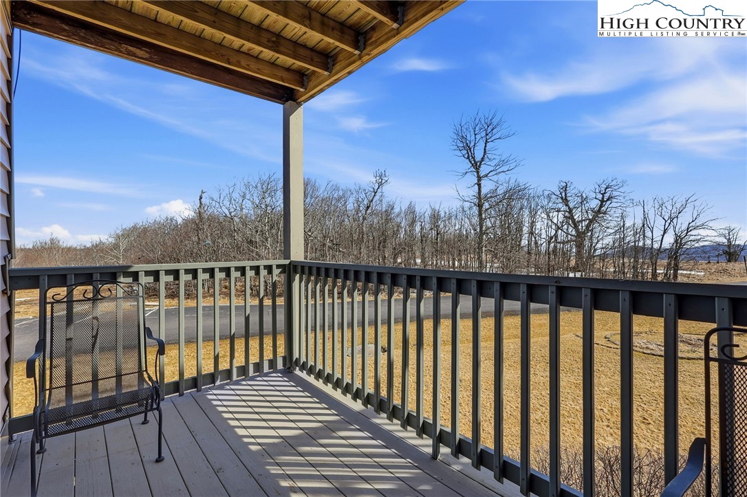 301 Pinnacle Inn Road, Unit 4208 Beech Mountain, NC 28604 - Photo 3 of 24