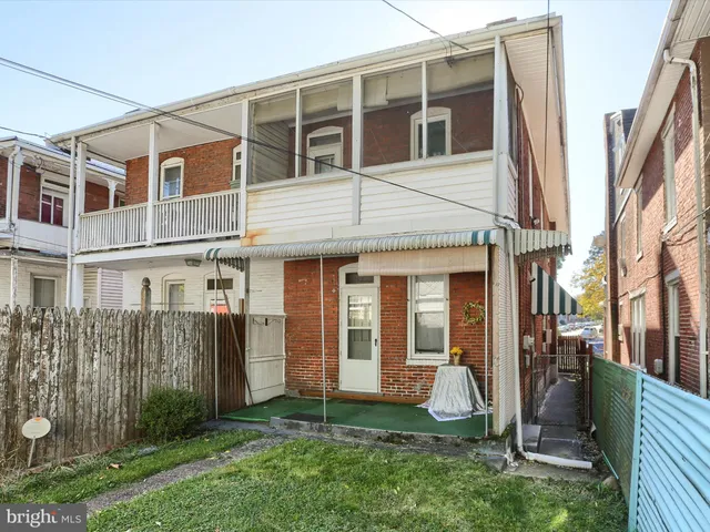 $164,900 | 1332 State Street, Harrisburg, PA 17103