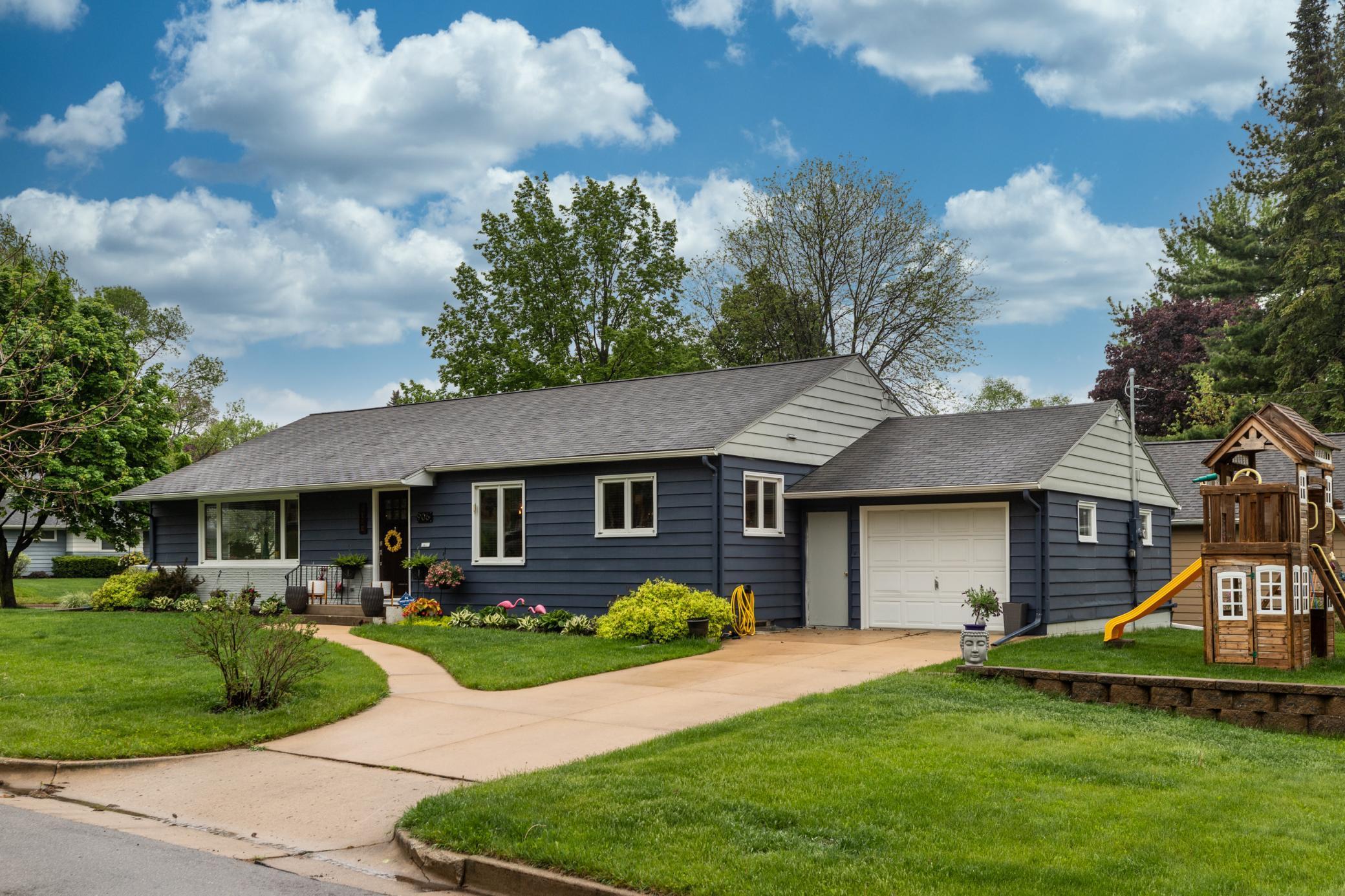 906 16th Street Northeast Rochester, MN 55906 - Photo 1 of 1