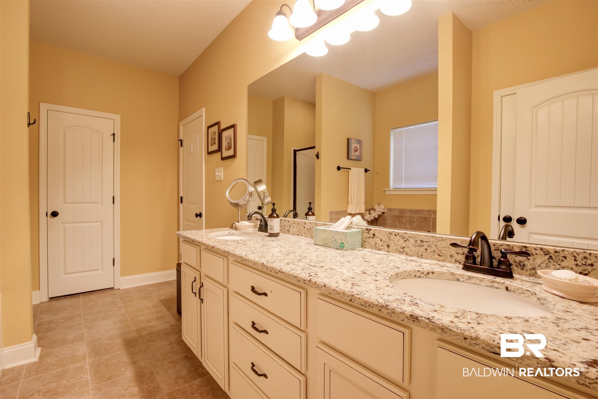 684 Turquoise Drive Fairhope, AL 36532 - Photo 13 of 25 Master Bathroom