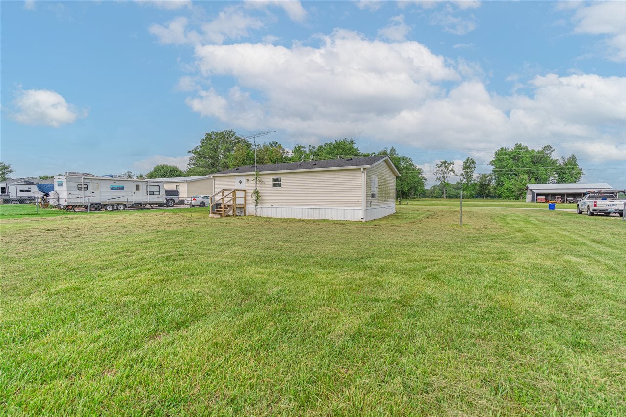 2210 Sulphur Road Smiths Grove, KY 42171 - Photo 19 of 25 Gallery Image 19