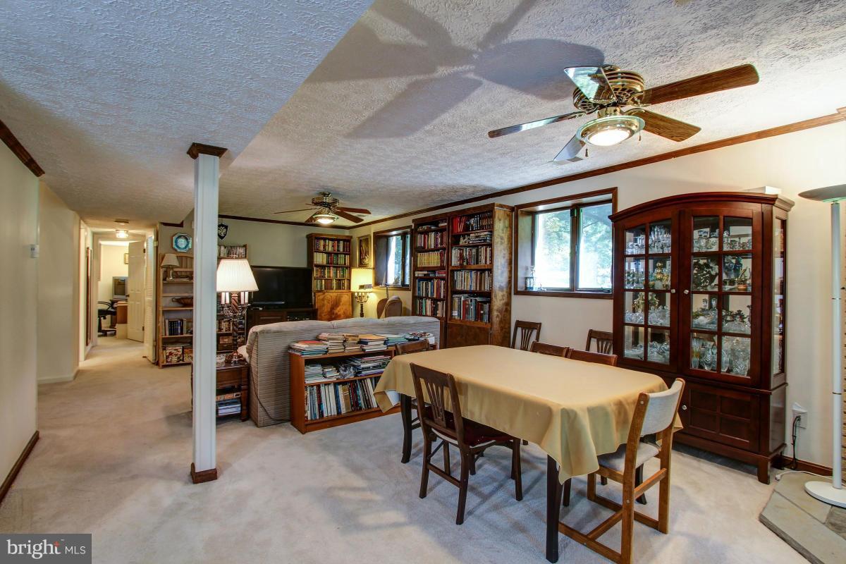 12851 Popes Head Road Clifton, VA 20124 - Photo 15 of 30 Interior (General)