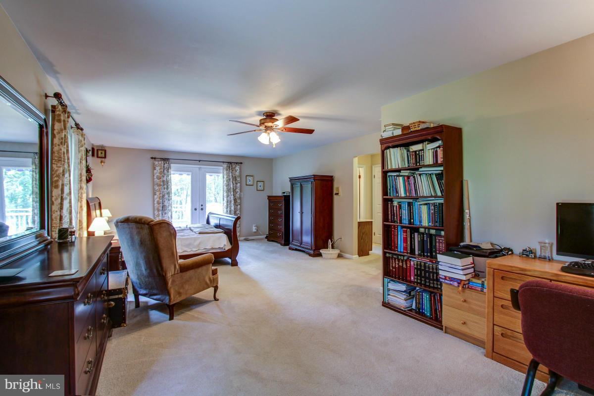 12851 Popes Head Road Clifton, VA 20124 - Photo 20 of 30 Interior (General)
