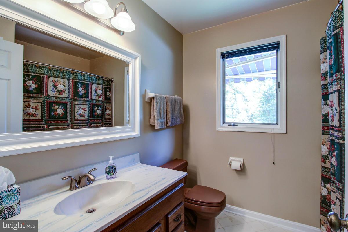 12851 Popes Head Road Clifton, VA 20124 - Photo 23 of 30 Interior (General)