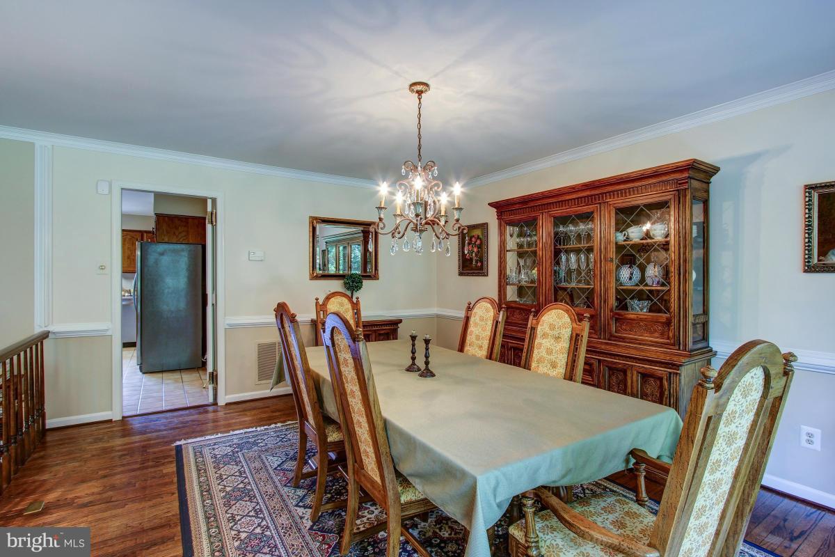 12851 Popes Head Road Clifton, VA 20124 - Photo 7 of 30 Interior (General)