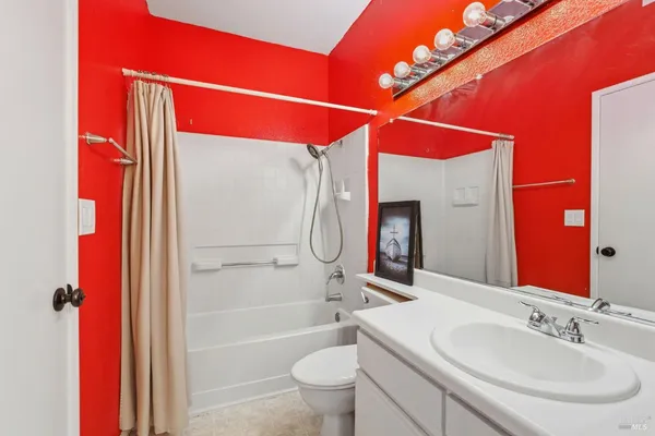 $360,000 | 801 Forest Run, Hercules, CA 94547