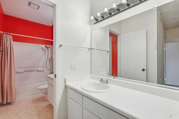 $360,000 | 801 Forest Run, Hercules, CA 94547