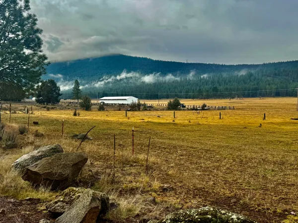 $1,398,000 | 12046 Old Fort Road, Klamath Falls, OR 97601