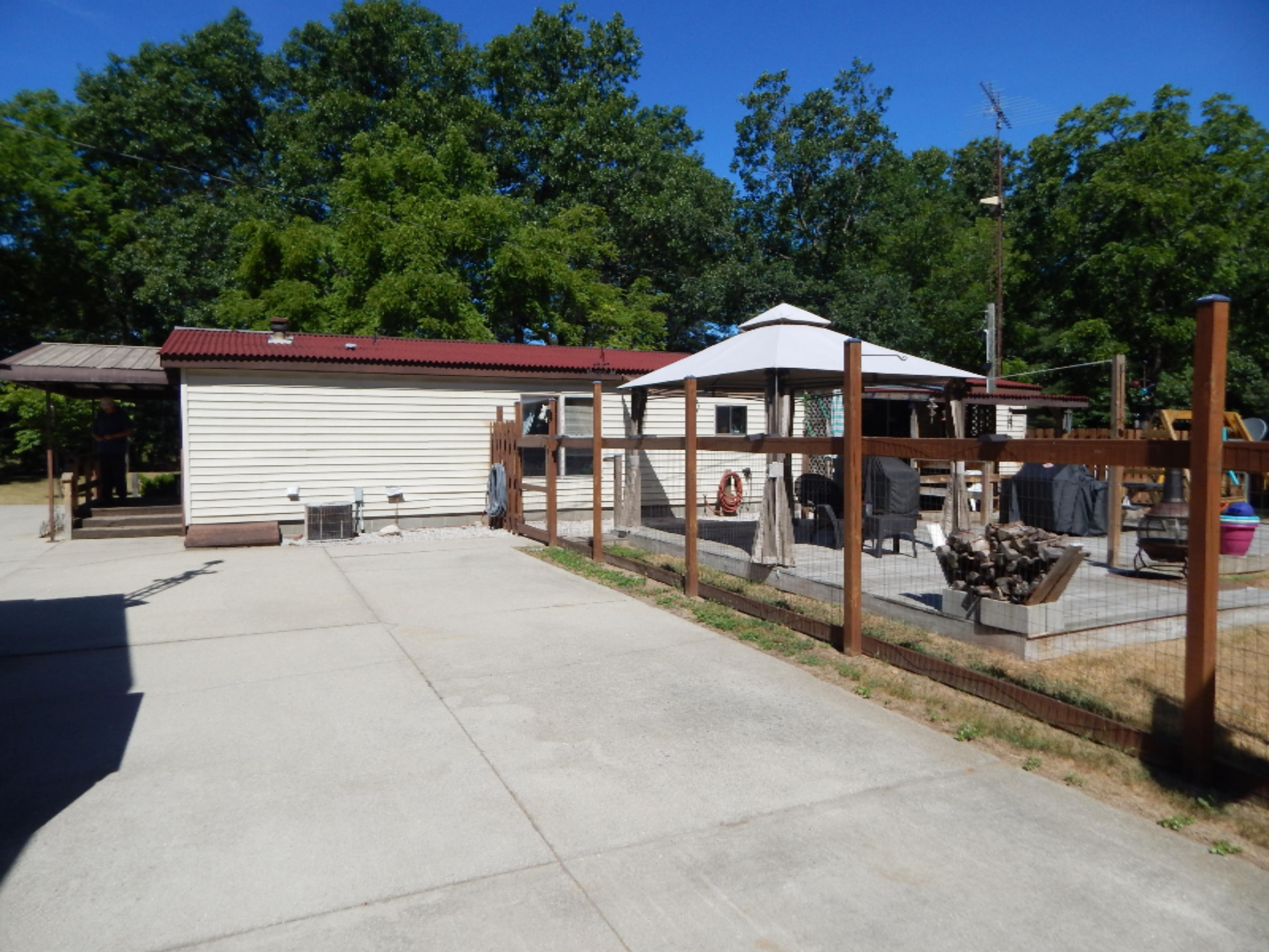 10260 Ewing Road Holton, MI 49425 - Photo 11 of 37 DSCN3717