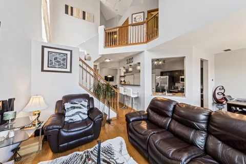 $315,000 | 7331 Grandview Court, Carpentersville, IL 60110