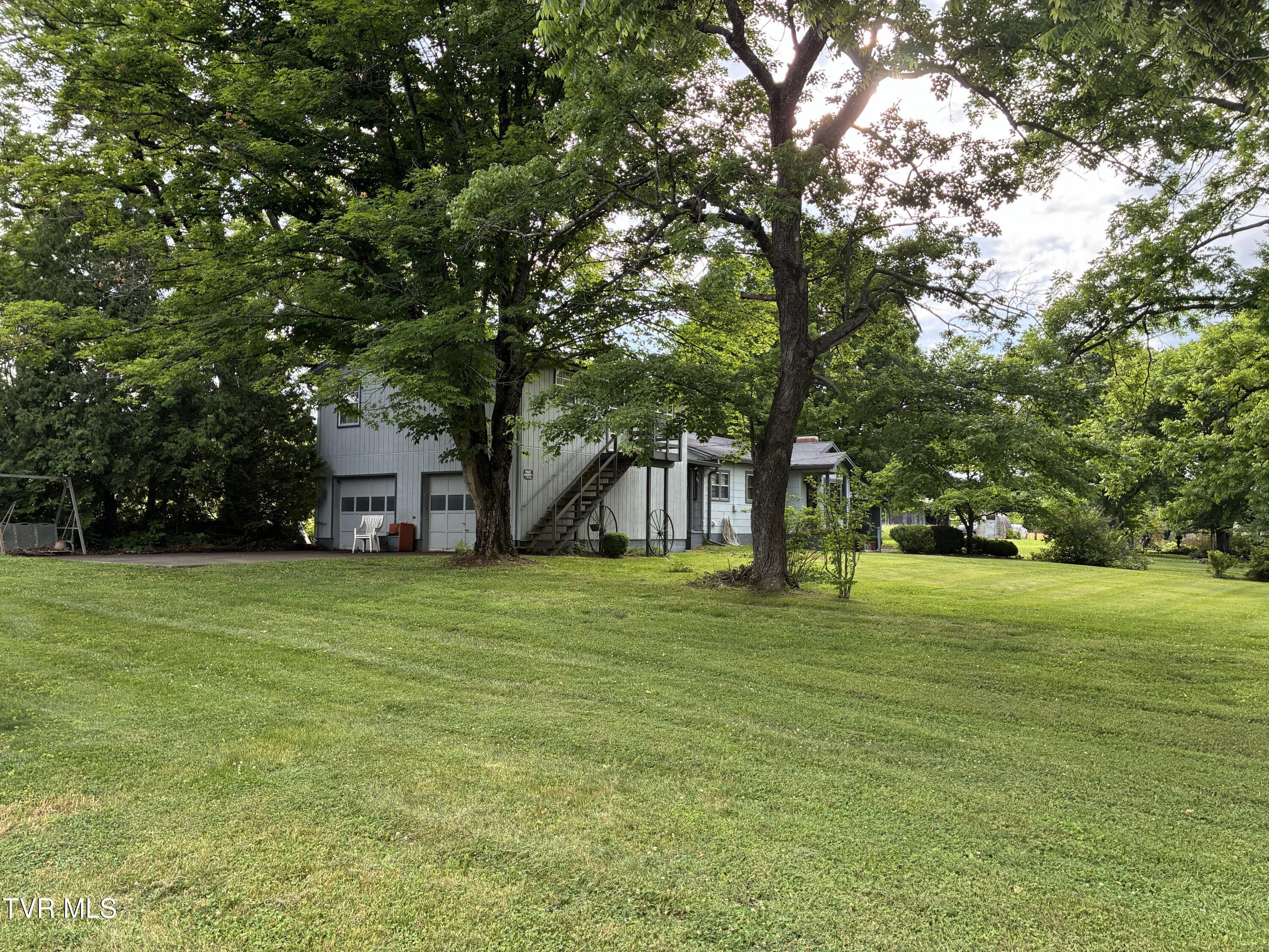 940 Middle Creek Road Afton, TN 37616 - Photo 22 of 80 exterior view 4