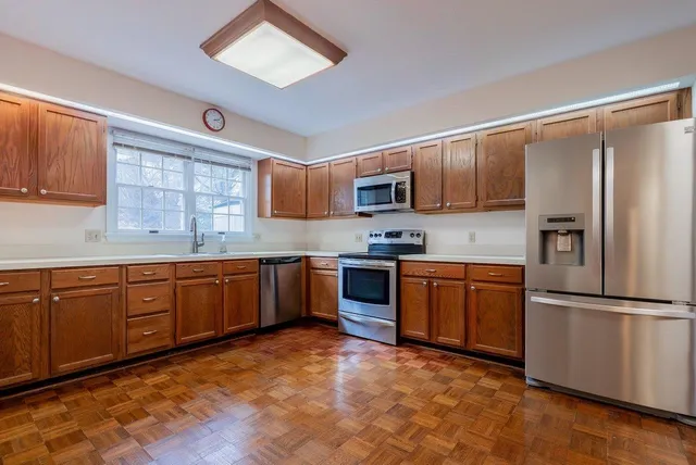 $299,900 | 188 Emerald Drive, Harrisonburg, VA 22801