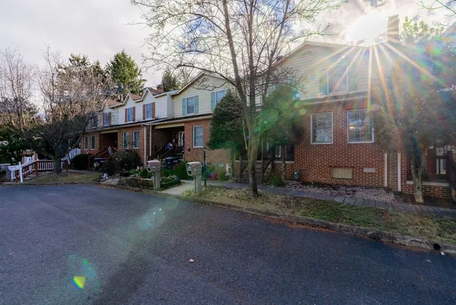 $299,900 | 188 Emerald Drive, Harrisonburg, VA 22801