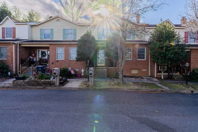 $299,900 | 188 Emerald Drive, Harrisonburg, VA 22801