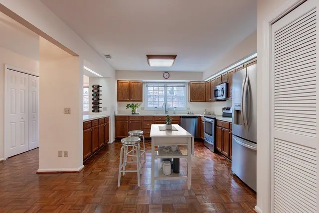 $299,900 | 188 Emerald Drive, Harrisonburg, VA 22801