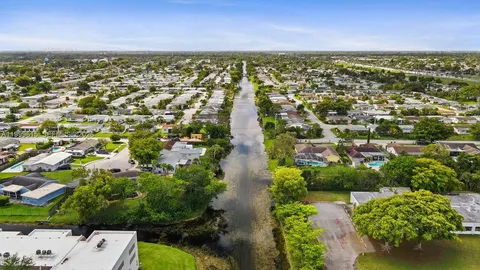 $105,000 | 6870 Royal Palm Boulevard, Unit 209M, Margate, FL 33063