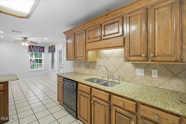 $325,000 | 301 Belvedere Drive, Pearl, MS 39208