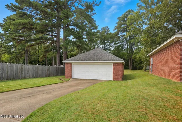 $325,000 | 301 Belvedere Drive, Pearl, MS 39208