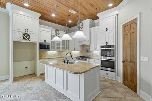 $575,000 | 422 Summerville Drive, Madison, MS 39110