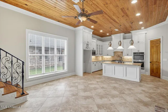 $575,000 | 422 Summerville Drive, Madison, MS 39110