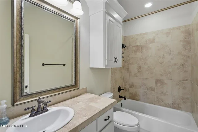 $575,000 | 422 Summerville Drive, Madison, MS 39110