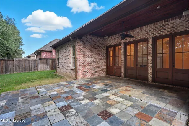 $575,000 | 422 Summerville Drive, Madison, MS 39110