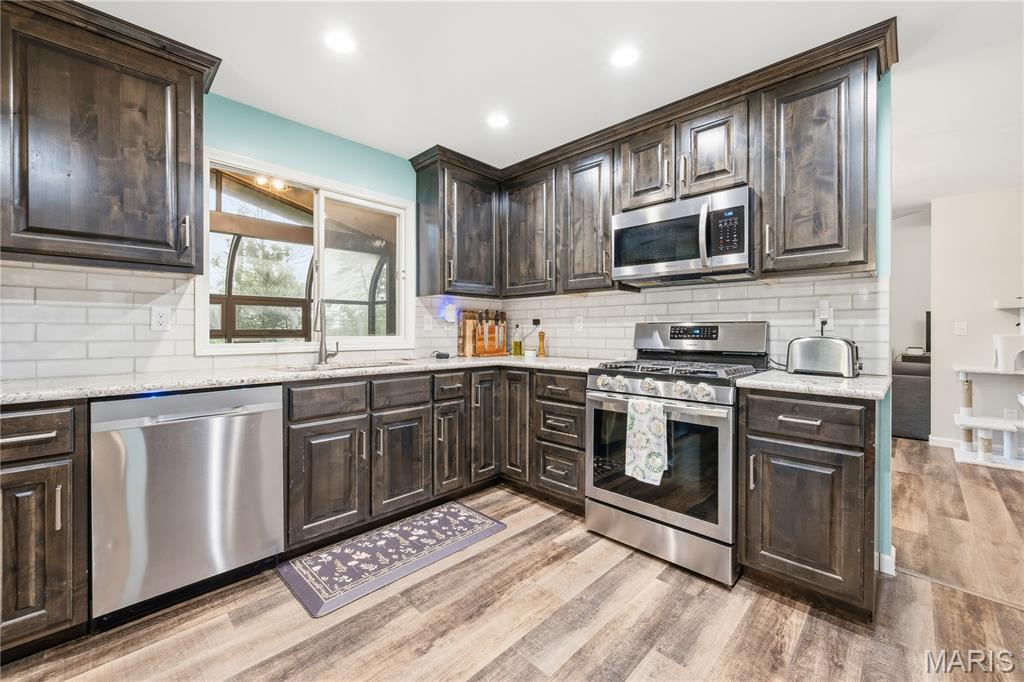 12532 Fee Fee Road St. Louis, MO 63146 - Photo 20 of 56 Gallery Image 20