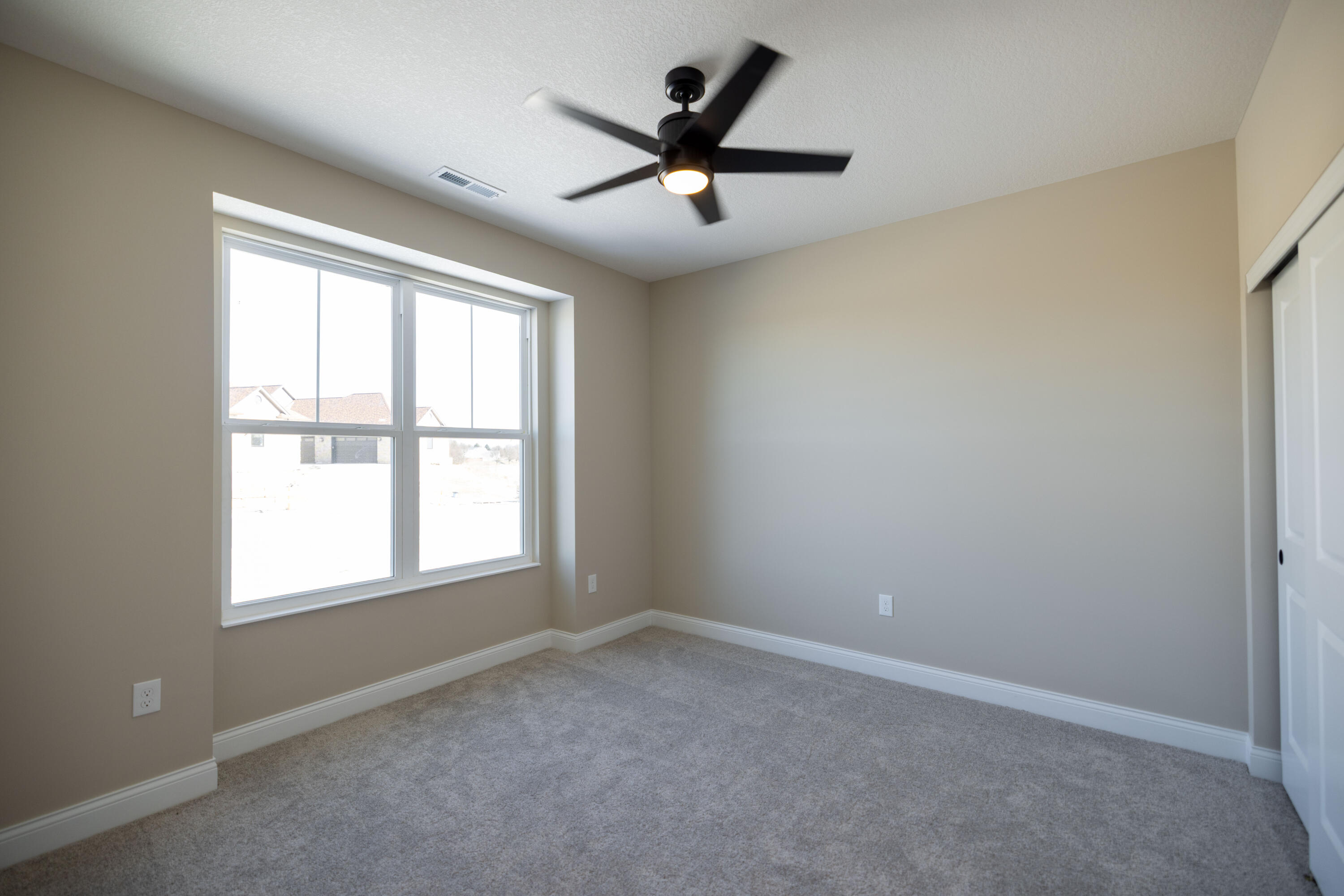 1507 Kingsgate Road Springfield, OH 45503 - Photo 32 of 46 Gallery Image 32