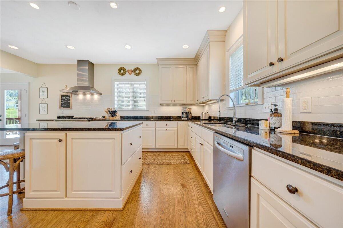 8370 Newport Road Catawba, VA 24070 - Photo 17 of 97 Kitchen Island