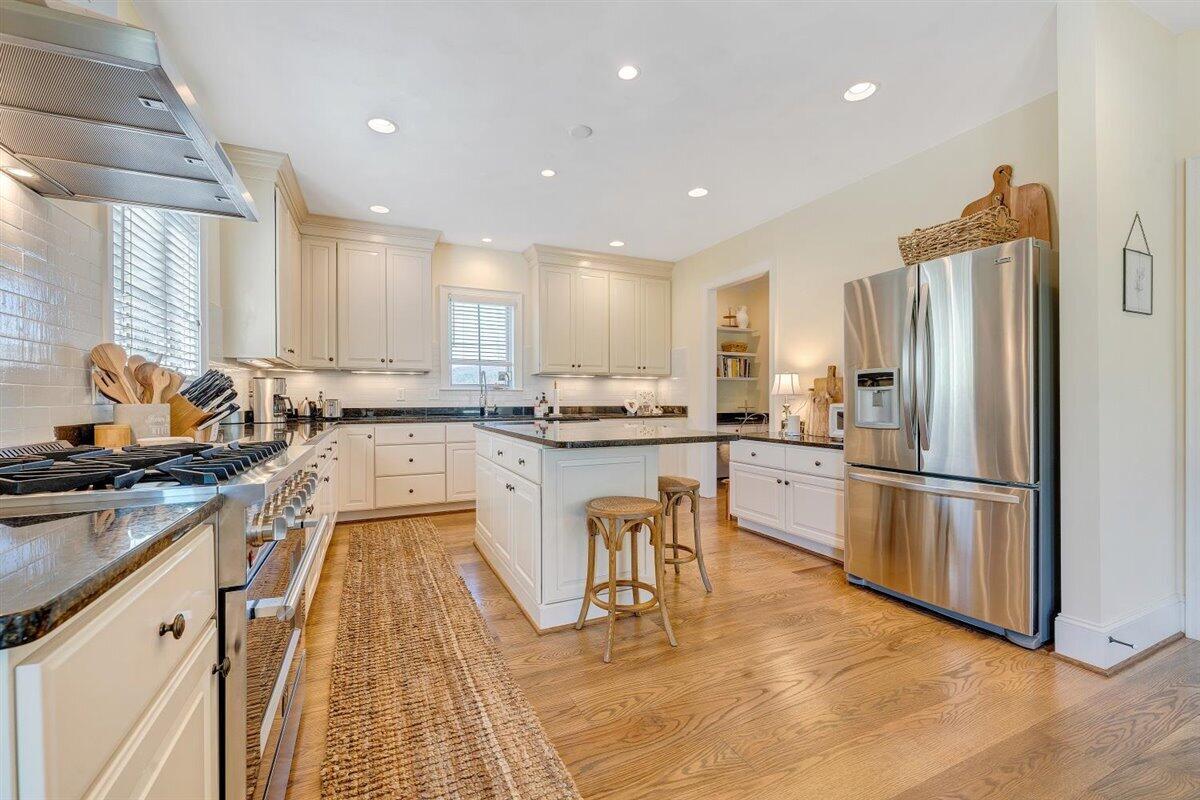 8370 Newport Road Catawba, VA 24070 - Photo 21 of 97 Gourmet Kitchen