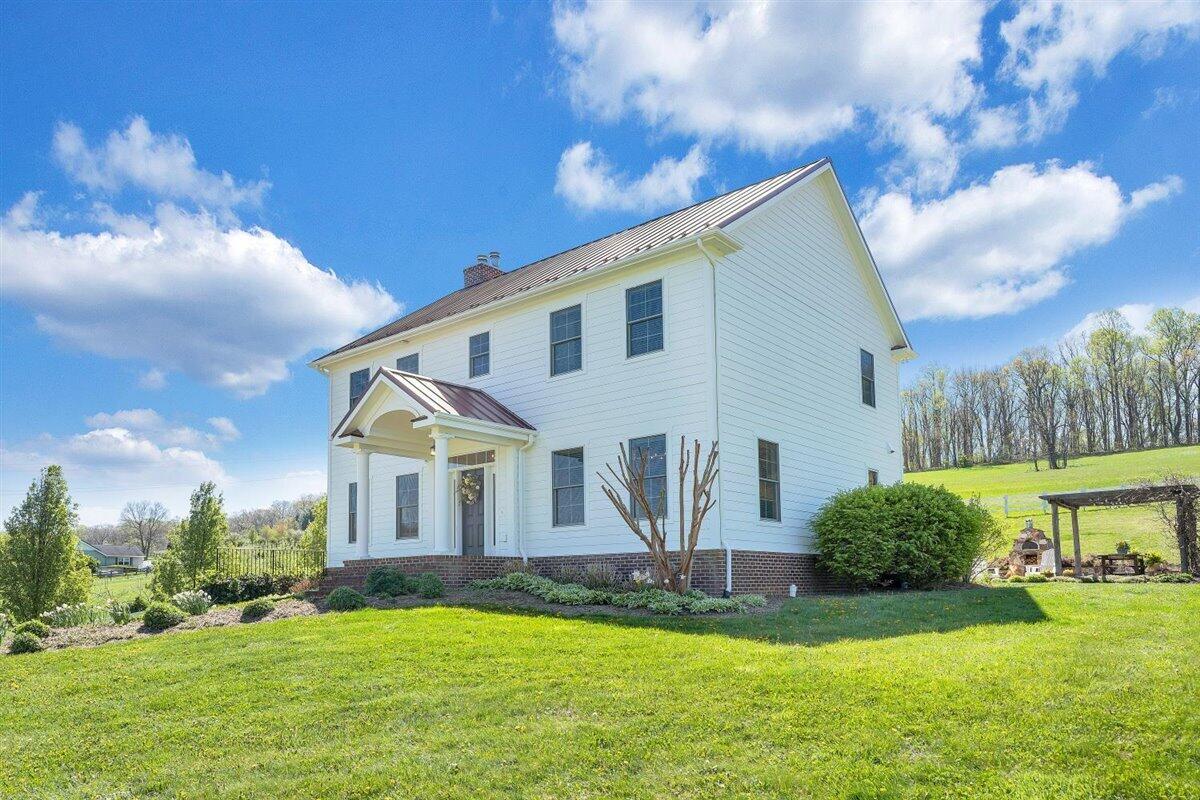 8370 Newport Road Catawba, VA 24070 - Photo 60 of 97 Home view