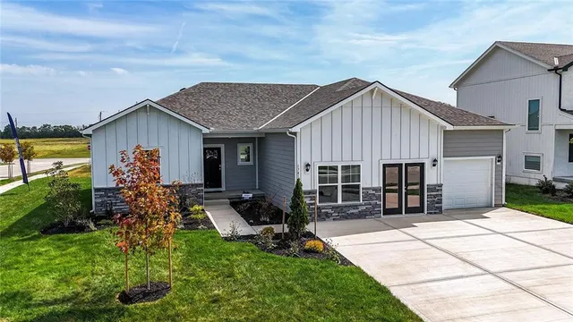 $517,990 | 17802 Houston Street, Gardner, KS 66030