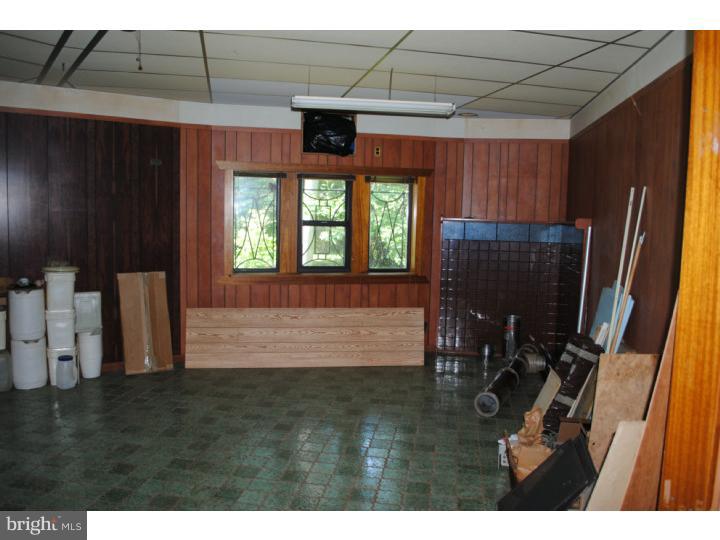 33 Linden Road Burlington, NJ 08016 - Photo 11 of 21
