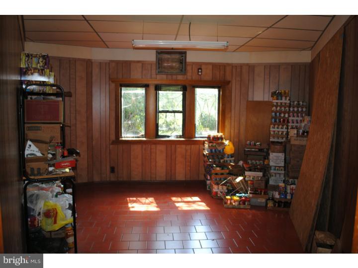 33 Linden Road Burlington, NJ 08016 - Photo 13 of 21