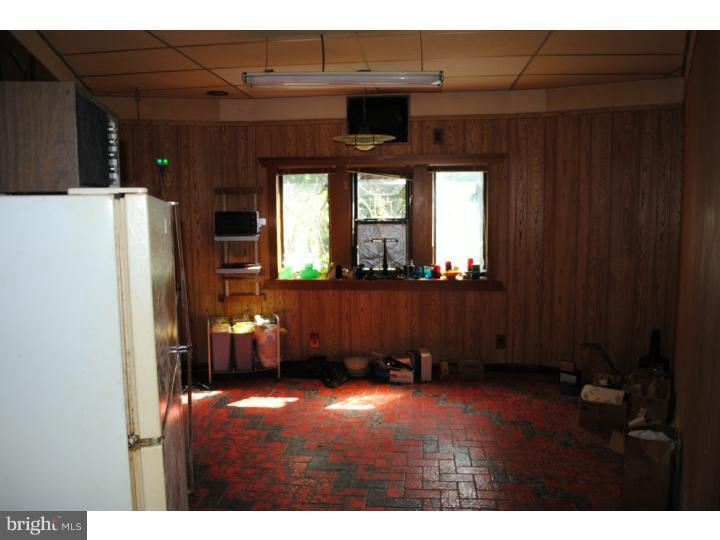 33 Linden Road Burlington, NJ 08016 - Photo 14 of 21