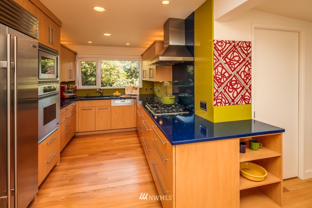 535 Bayside Road Bellingham, WA 98225 - Photo 8 of 24