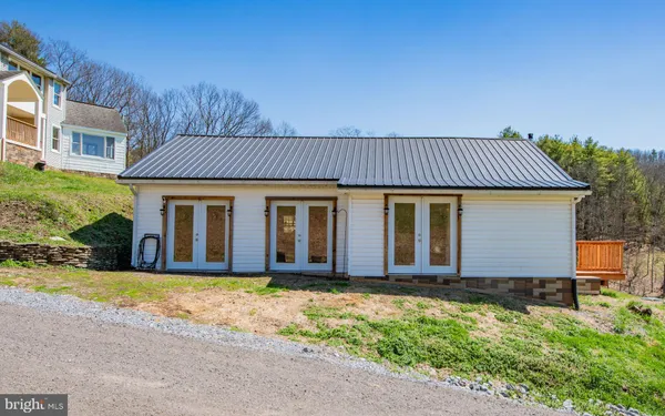 $814,900 | 718 Turkey Path Road, Linden, PA 17744