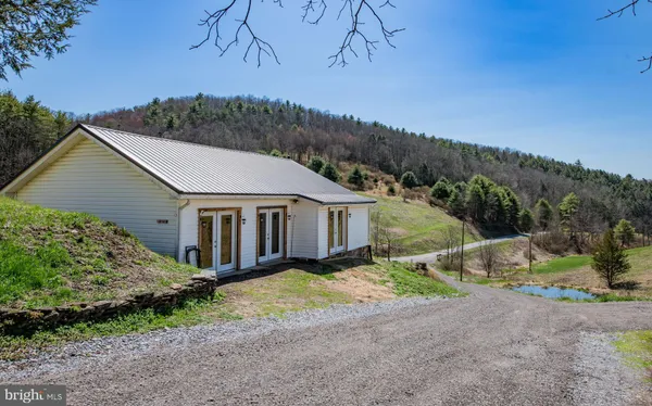 $814,900 | 718 Turkey Path Road, Linden, PA 17744